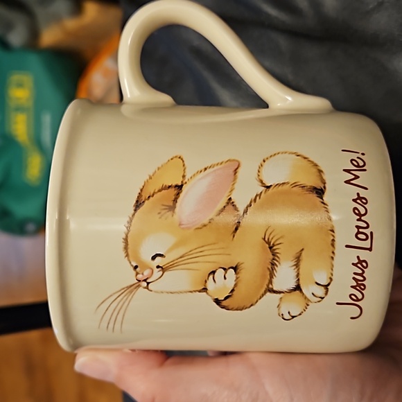Vintage Jesus Loves Me mug set - Picture 3 of 6